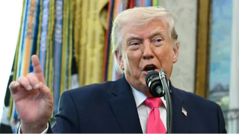 Трамп відмовився пригальмувати ШІ: «Хто переможе в гонці технологій, переможе в