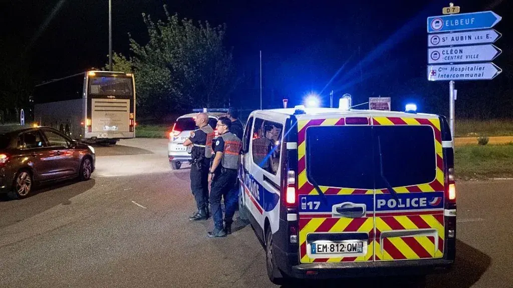 Під Руаном пасажирський поїзд зійшов з рейок: 44 постраждалих