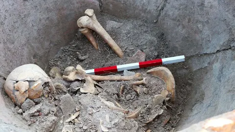 У гігантському глечику знайшли скелет: юнак ховався від нападу 1600 років тому