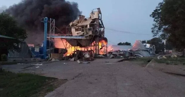 Базари проти ракет: як Україна виживає попри удари РФ по магазинах