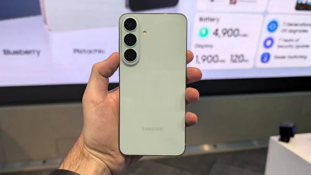 Samsung Galaxy S26 FE вийшов в Україні: ціни та характеристики