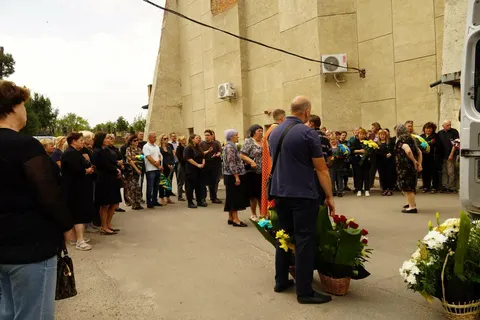 «Назавжди в серцях рідних»: на Тернопільщині попрощалися з 51-річним бійцем