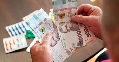 Дві пенсії одночасно: хто може отримувати виплати з України та закордону