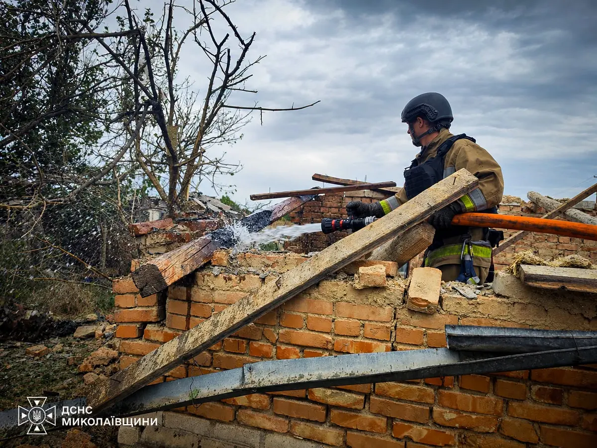 Миколаївщина: за добу 20 пожеж, дві спалахнули після обстрілів