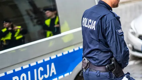 У Варшаві українській підлітці вибили зуби через акцент: мати звернулася до полі