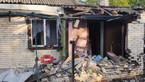 Ранковий обстріл Сум: чотири влучання в Ковпаківському районі, є постраждалий
