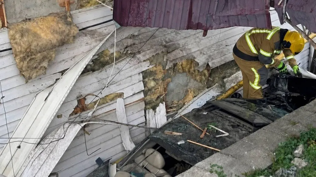 На Житомирщині автівка злетіла в кювет: постраждали водій та підліток
