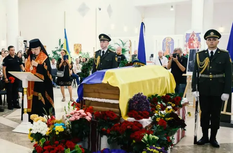 Останки Євгена Коновальця повертаються в Україну через 88 років