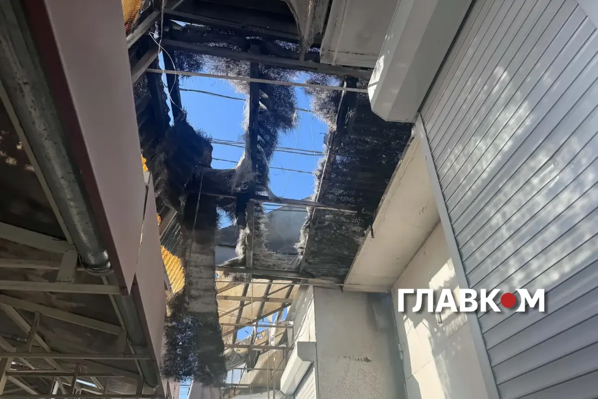 Пожежа на ринку в Хмельницькому: четверо рятувальників травмовані після повторного вибуху