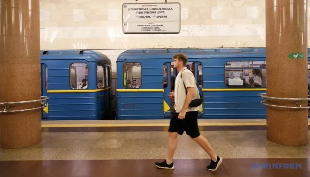 У Києві громадський транспорт працюватиме довше: що зміниться