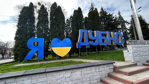 Дубно без світла: російська атака пошкодила енергооб'єкт на Рівненщині
