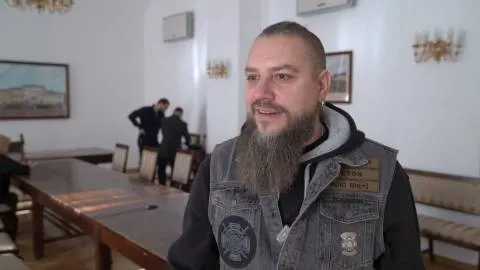 Заступник Садового з питань ветеранів отримав у липні понад 156 тисяч гривень