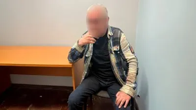 Накинувся з палицею на поліцейського: у Львові підозрюють 65-річного чоловіка