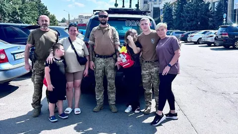 «Білі янголи» за серпень вивезли з-під обстрілів на Харківщині 144 людей, серед 