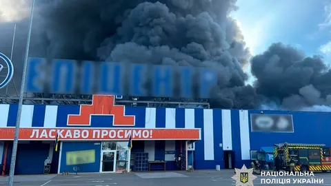 Росіяни вдарили по «Епіцентру» в Прилуках: що відомо