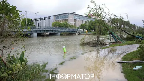 Тайфун «Дельфін» накрив Китай: понад мільйон людей евакуювали