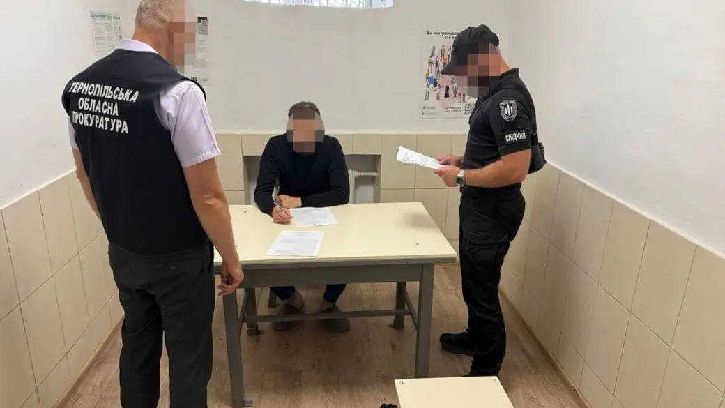 Вступ за $5000: митнику з Тернопільщини загрожує 10 років в'язниці