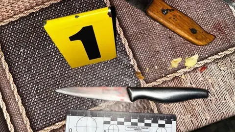 У Львові чоловік убив колишню дружину та сина: понад 120 ударів ножем