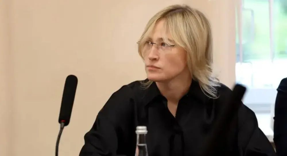 Заступниця Кравченка йде у відставку після його заяви