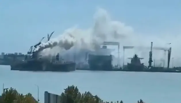 Пожежа на судні Ocean Melody у Ціндао: 20 загиблих, 12 врятовано