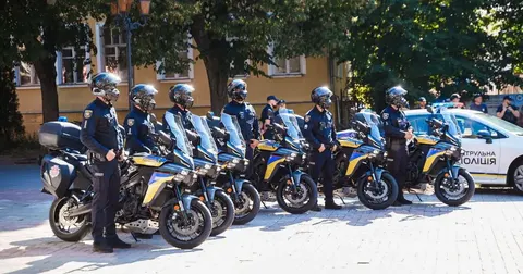 У Вінниці патрульні виїхали на перше чергування на мотоциклах
