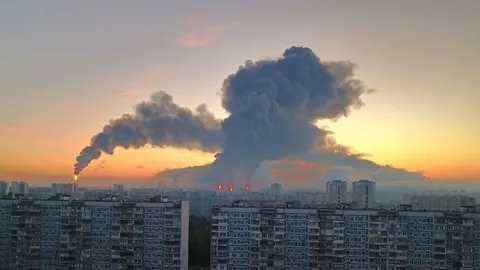 Удар по Московському НПЗ у Капотні: палає установка первинної переробки
