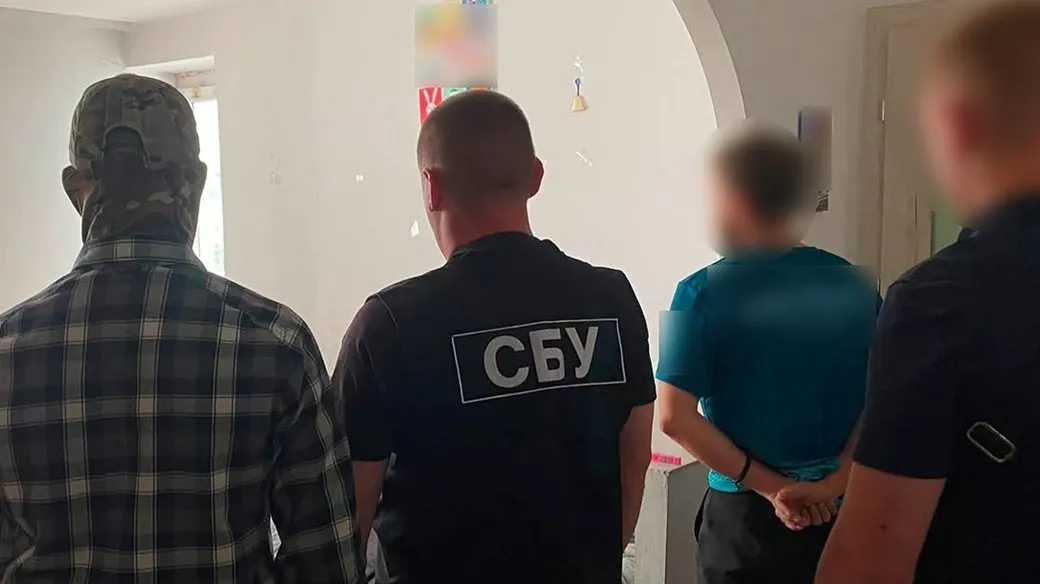 Наркотрафік через поштомати: на Тернопільщині ліквідували канал збуту психотропів