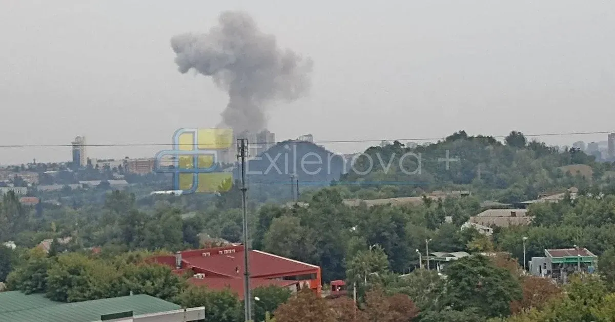 У Донецьку пролунала серія потужних вибухів: можлива ціль — штаб окупантів