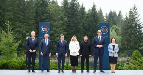 Карпатська вісімка: Зеленський оголосив про новий формат C8 в Україні