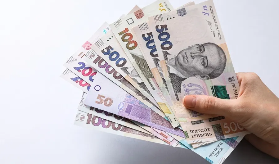 Виплати до Дня Незалежності: скільки грошей і кому надійде у 2026 році