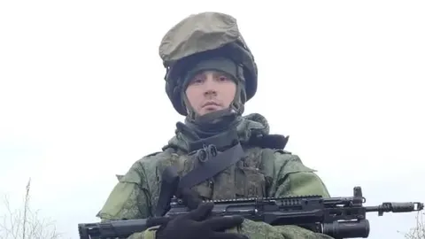 Експомічник Жириновського з мему "Сафонов, заплати!" загинув в Україні
