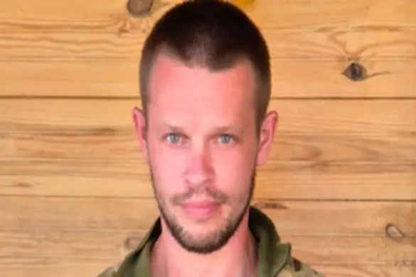 «Нехай береже Господь кожен крок»: воїн з Тернопільщини отримав «Хрест доблесті»